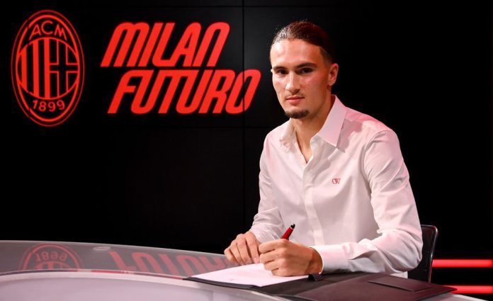 FOTO: acmilan.com