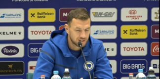 Pressekonferenz: Edin Džeko wendet sich an die Medien Foto: NSBiH / YouTube